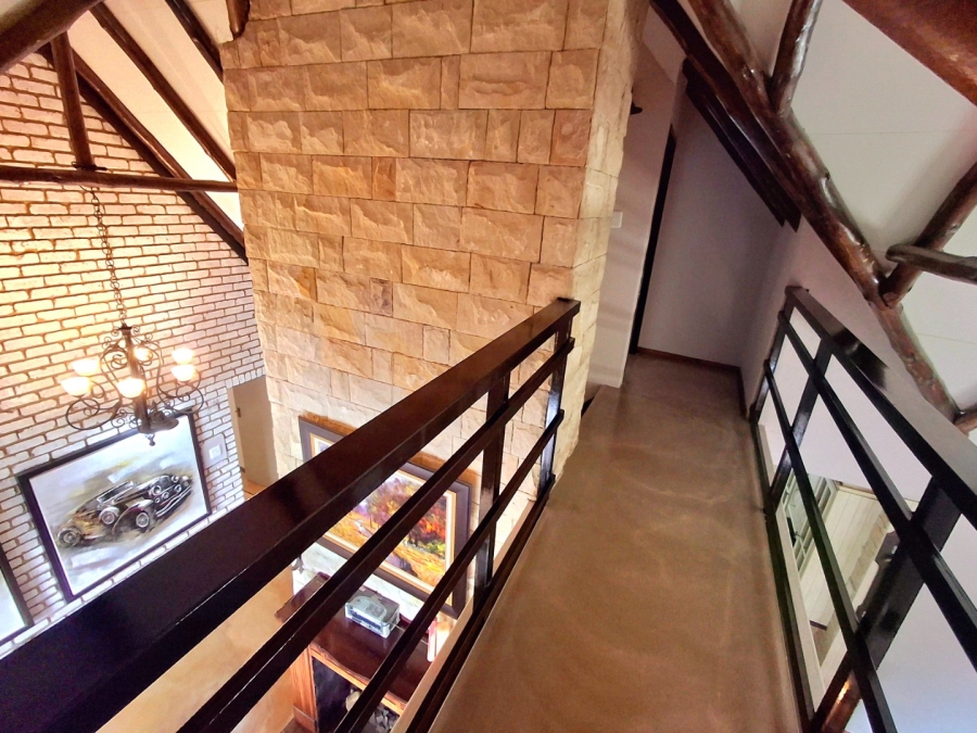 5 Bedroom Property for Sale in River Lodge Estate Free State